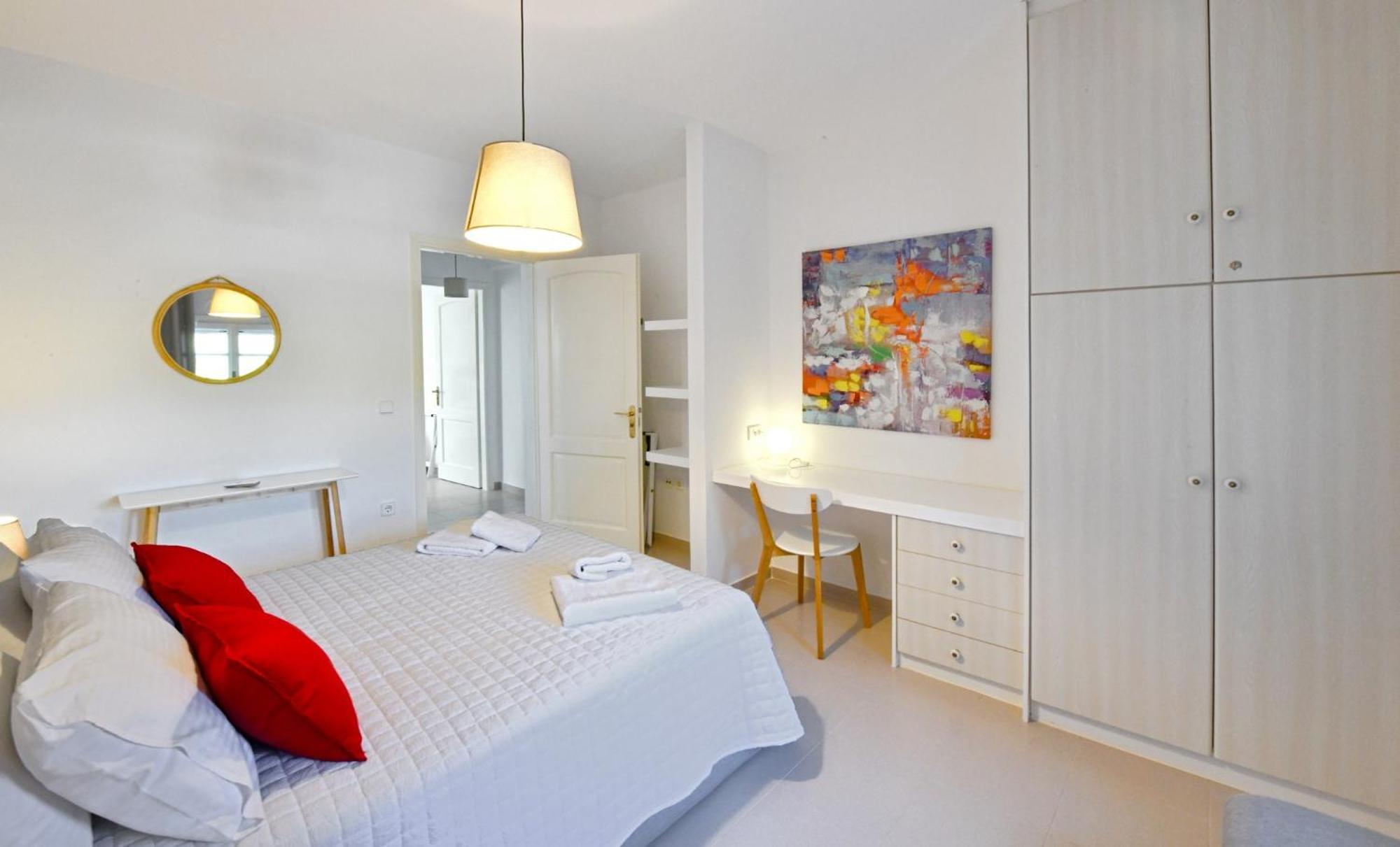 Amazing 2 Bedroom Apartment Overlooking The Marina Of Vourkari Exterior photo